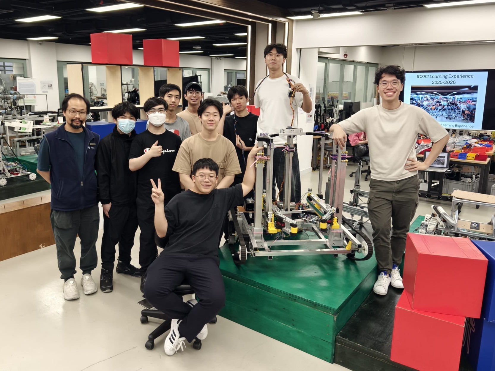 IC382 course team